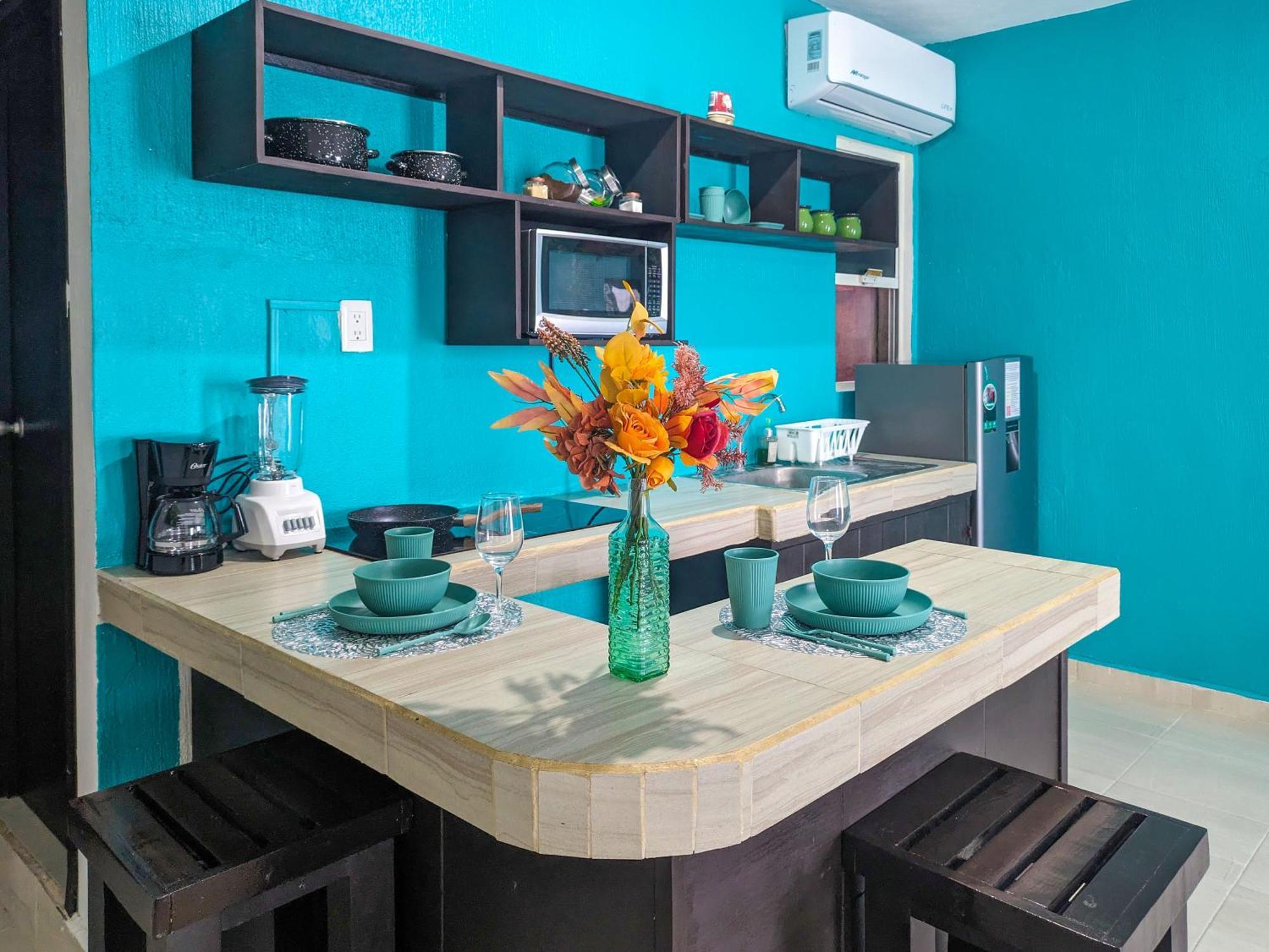 Apartamento A5 Beachside Bliss Family Hawaiian Themed Quad Kitchen Ac Playa del Carmen